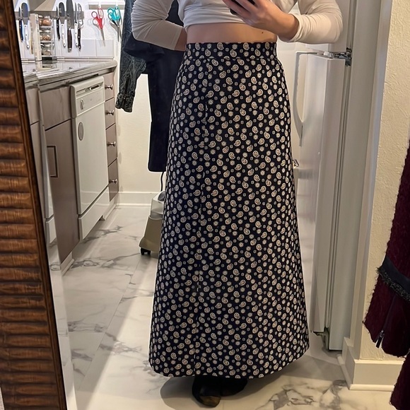 Givenchy Vintage Maxi Skirt in Navy and White Paisley Print - Picture 9 of 9
